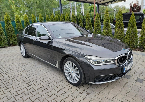 BMW Seria 7 cena 155000 przebieg: 125515, rok produkcji 2016 z Piotrków Trybunalski małe 781